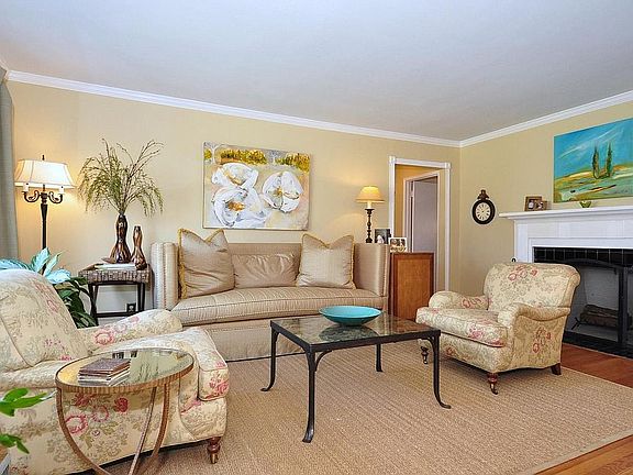 Crown molding, hardwood floors