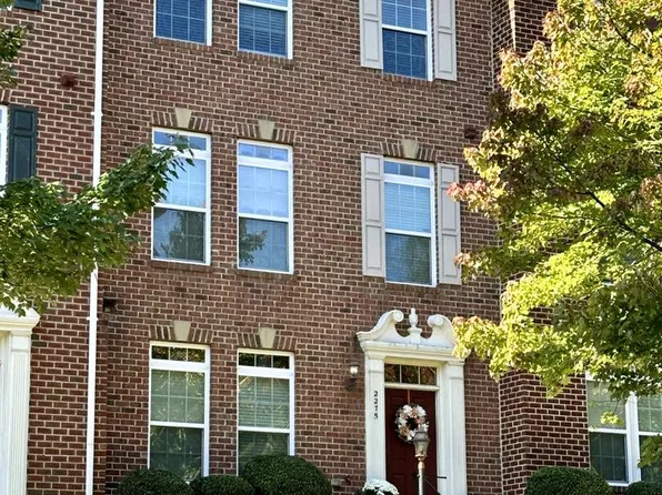 2275 Merseyside Dr, Woodbridge, VA 22191