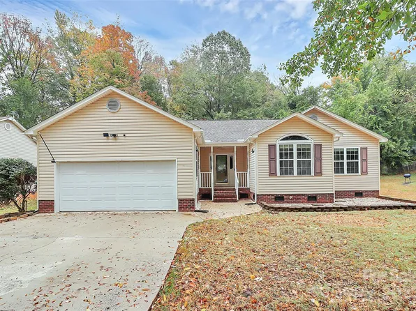 103 Wellspring Dr, Fort Mill, SC 29715