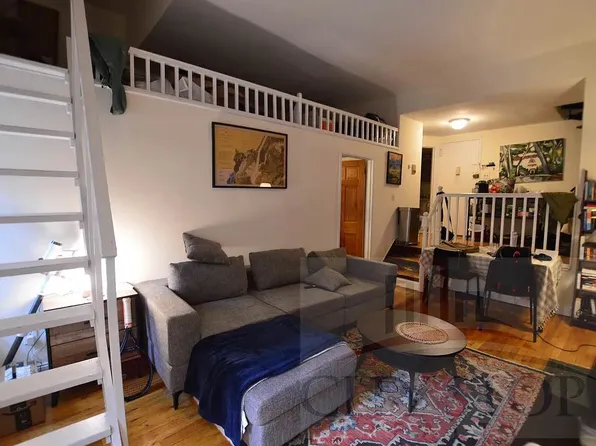 308 W 73rd St APT 4A, New York, NY 10023