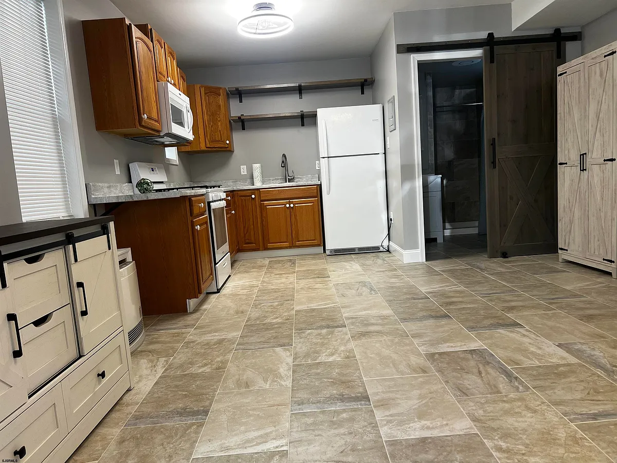 Building Photo - 36 N Georgia Ave #1