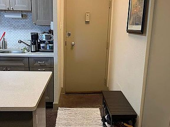 3rd image of 1111 N Ash St APT 504
