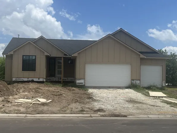 8412 W Pebble St, Maize, KS 67101