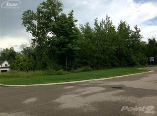 5159 Redwood Ln, Grand Blanc, MI 48439