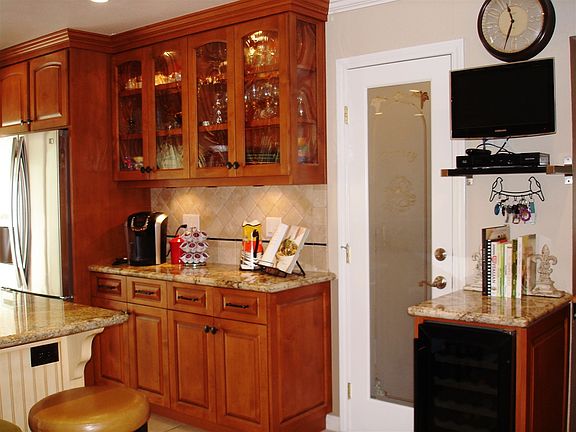 5th image of 6088 Wanda Ct