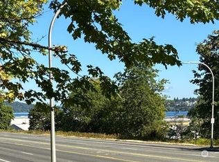 721 Rainier Ave N, Seattle, WA 98178