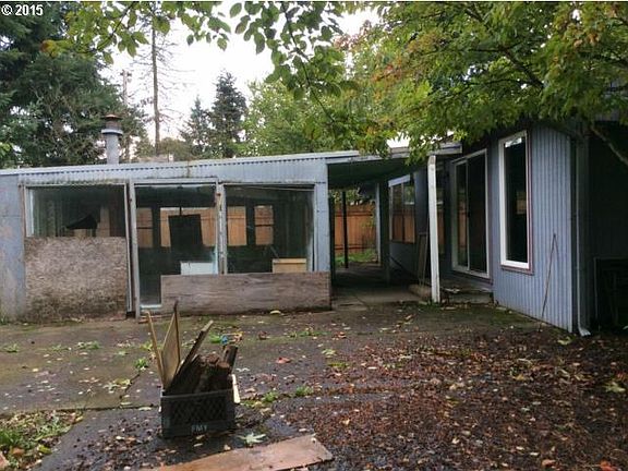 5th image of 1112 NE 102nd Ave