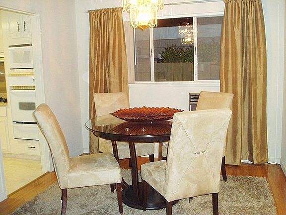 Dining Rm