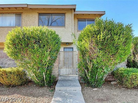 2nd image of 2213 Tall Pine Dr