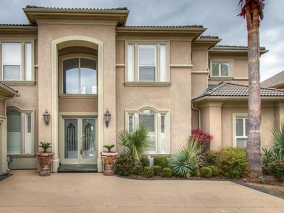 4th image of 7500 Stoney Point Dr