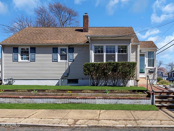 4th image of 137 Inskip Avenue