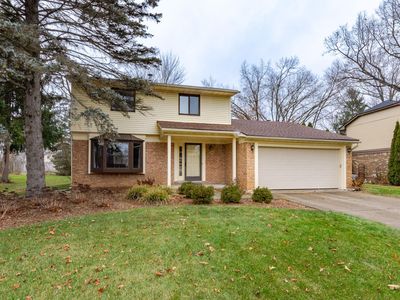 5285 Woodcreek Trl, Clarkston, MI, 48346