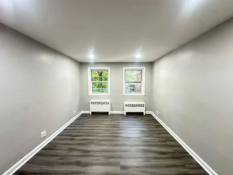 139 Halsted St — Photo 2