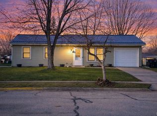 205 Penrose Dr, Kendallville, IN 46755
