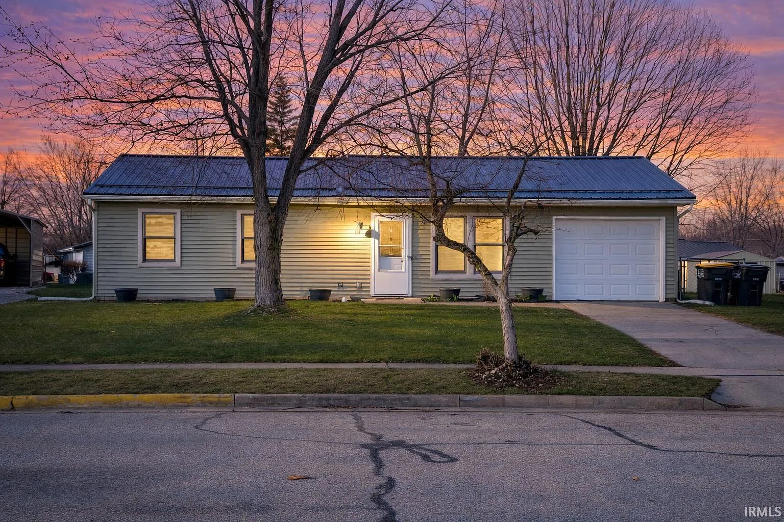 205 Penrose Dr photo 1