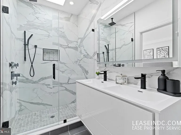 3524 Park Pl NW #2 — Photo 15