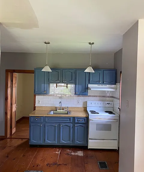 294 Main St #2 — Photo 2