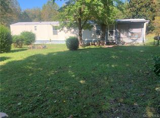 17 Booker Ln, Cumberland, VA 23040