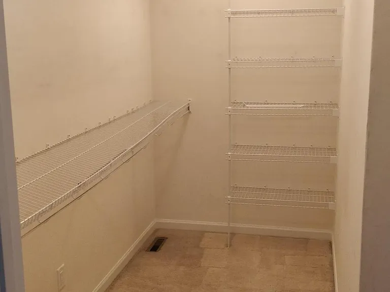 1196 Onyx Ln — Photo 10