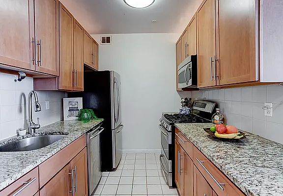 4th image of 237-247 W 115th St #4C