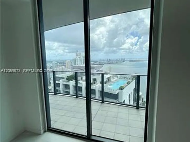 1000 Brickell Plz #Penthouse CU-5501 — Photo 30