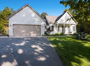 1583 S Cherry Blossom Ln, Suttons Bay, MI 49682