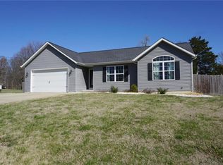 2550 Williams St, Maryville, IL