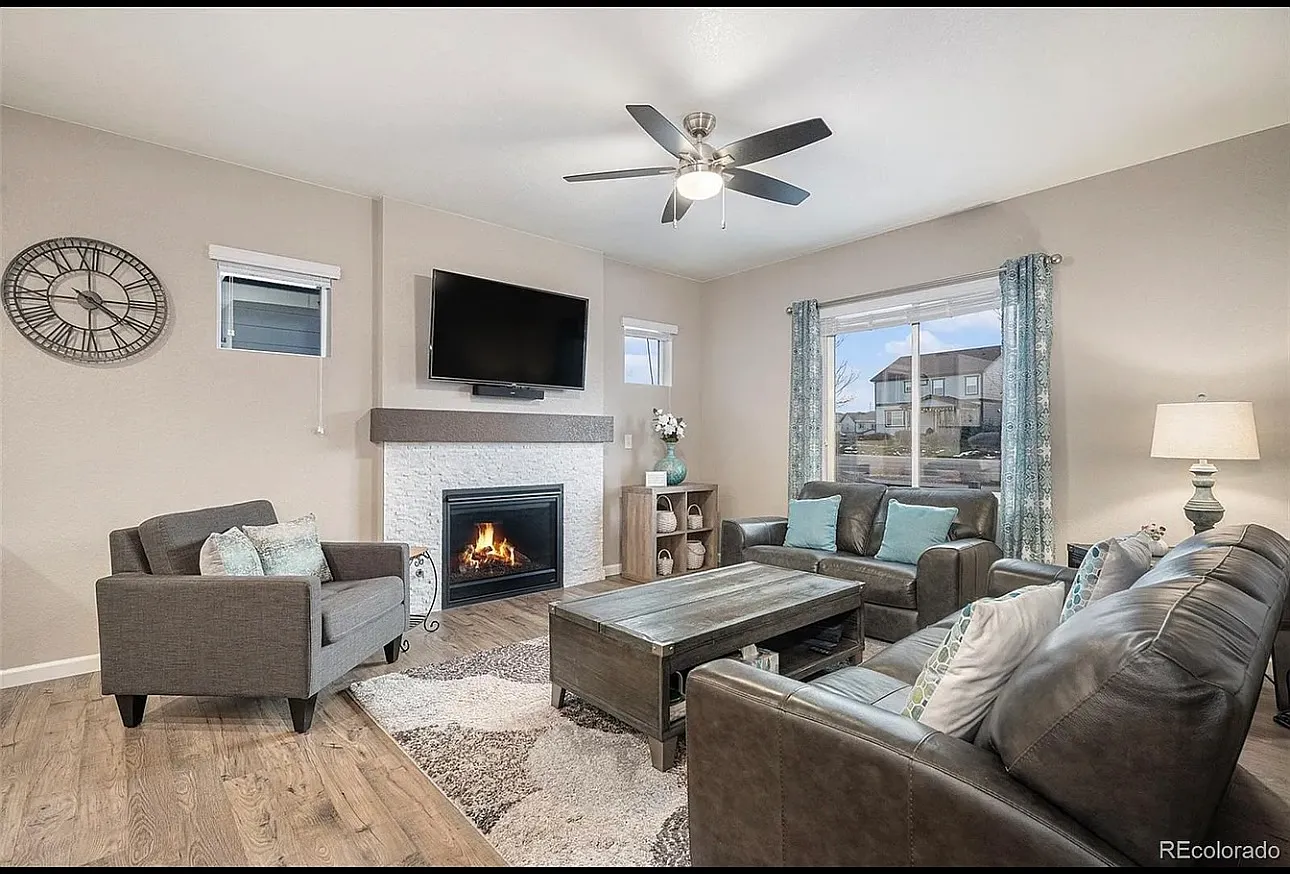 5 bed, 3456 sqft, $3,795 — Photo 2