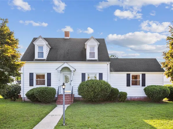 173 Virginia Ave, Mattaponi, VA 23110