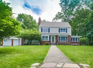 209 Quackenbush Ln, Monsey, NY 10952