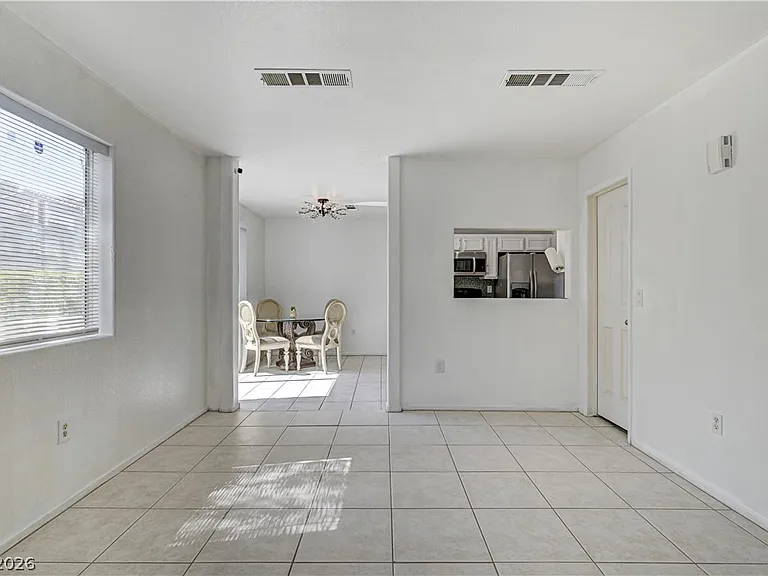 4040 Castle Cove Dr #4040 — Photo 13