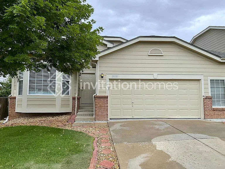 20581 E Bellewood Pl — Photo 1