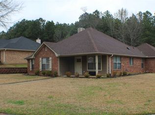 1710 Chisolm Trl, Longview, TX 75605