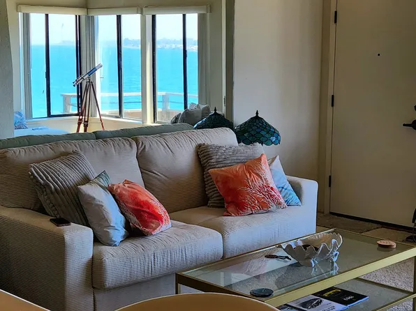 1 Surf Way APT 216, Monterey, CA 93940