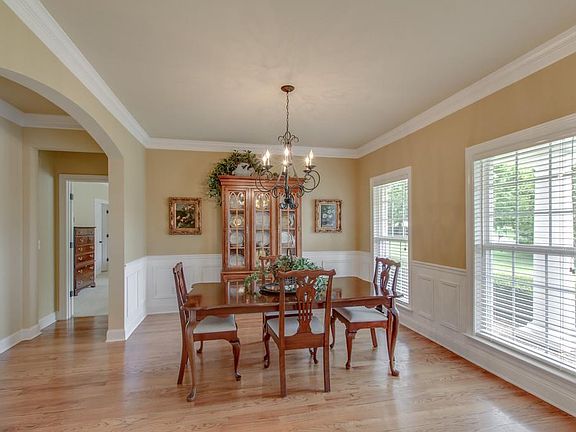 4th image of 1501 Towne Park Ln