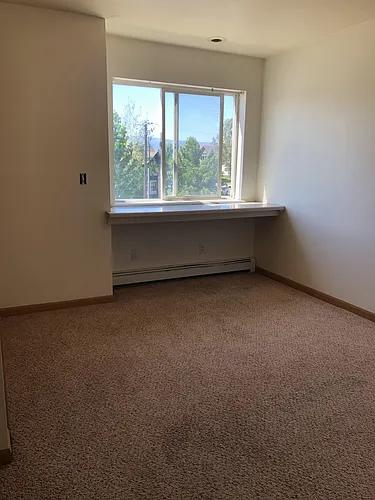 1225 W Kagy Blvd Photo 1