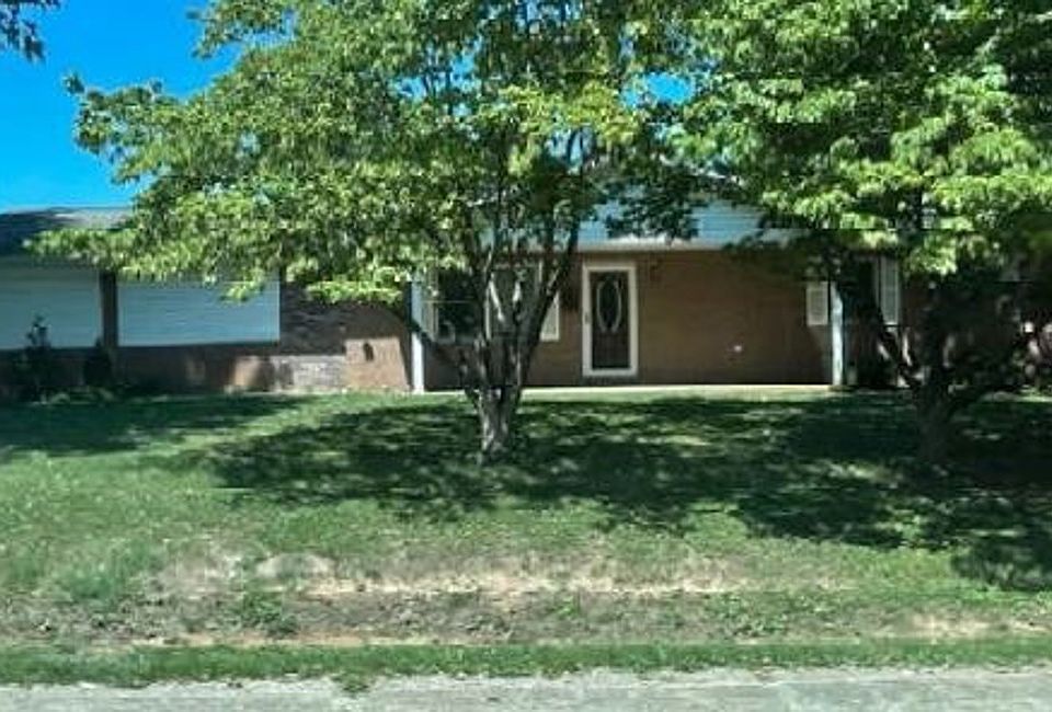 2nd image of 204 Armory St