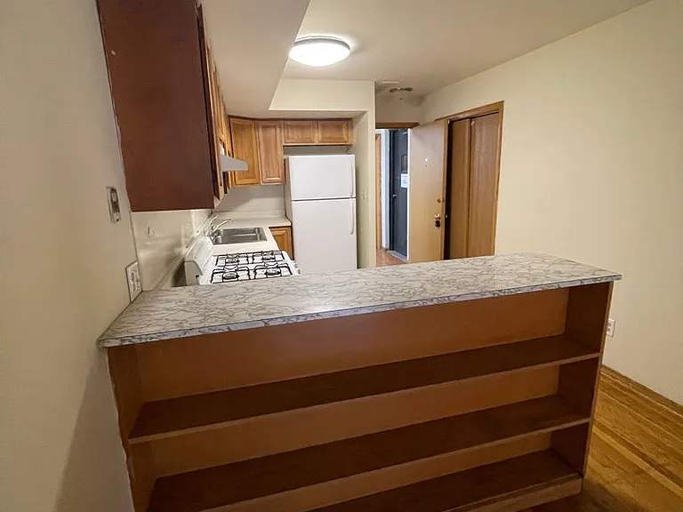 70 W Northwood Ave — Photo 45