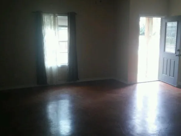 1015 Perry St, Sulphur, LA 70663