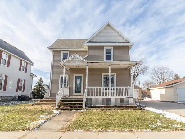 217 Williams St, Cambria, WI 53923
