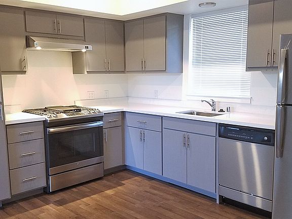 2nd image of 2813 Q St #366