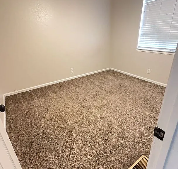 16421 Apple Valley Road — Photo 15