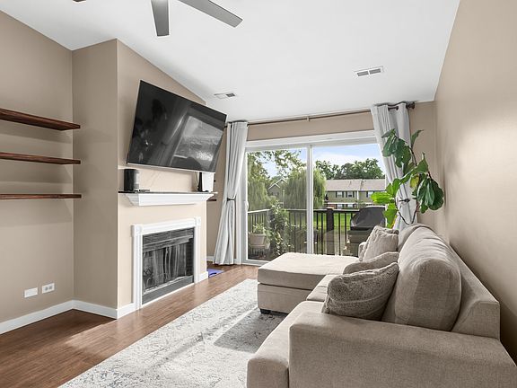 4th image of 1565 Raymond Dr APT 203