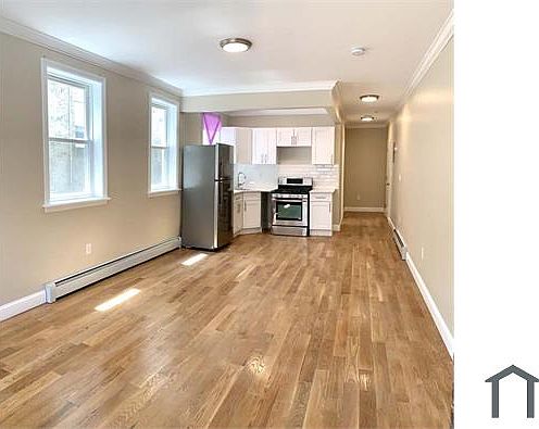 2nd image of 3367 Fenton Ave #1F