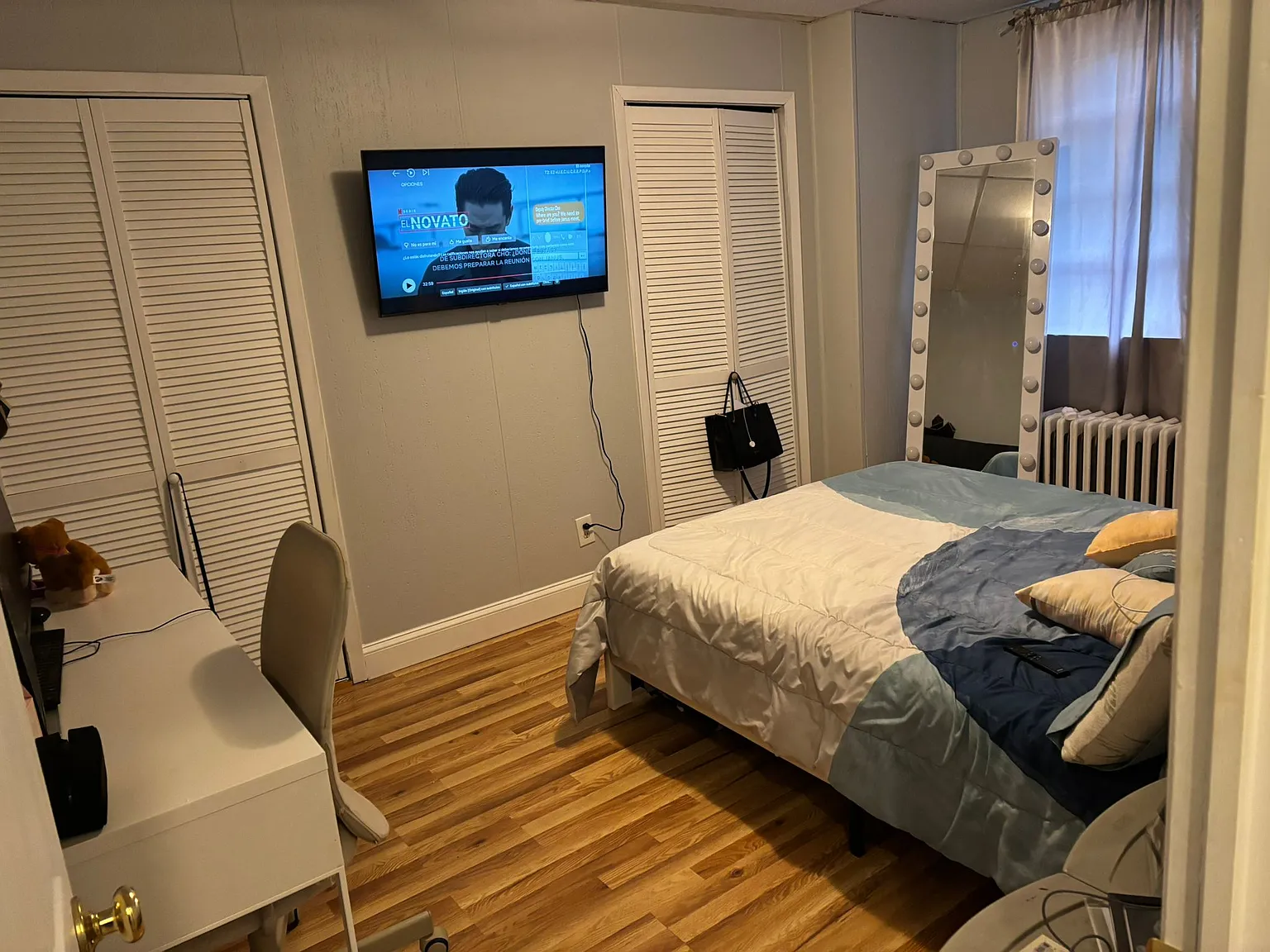 2 bed, 1100 sqft, $2,200 — Photo 4