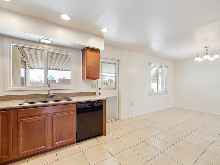 8743 E Berridge Ln — Photo 23