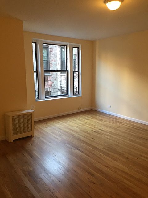 2nd image of 454 Fort Washington Ave APT 53B