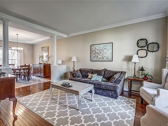 5th image of 6000 Chestnut Hill Dr