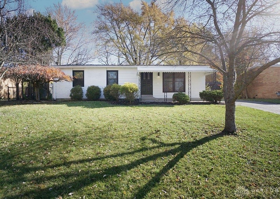 1st image of 896 Brookcrest Dr
