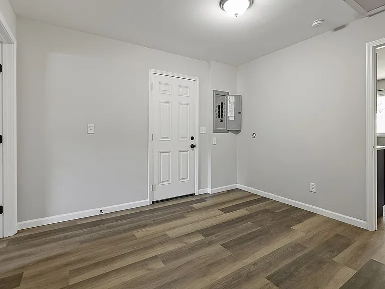 9773 Vickie Pl — Photo 5